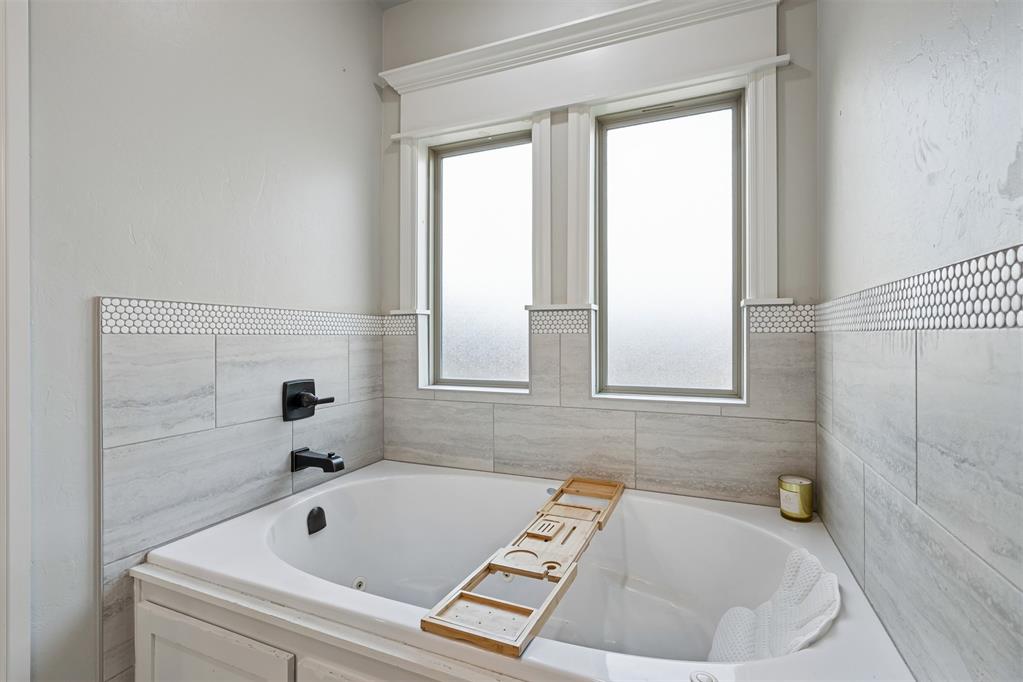 14101 Village Creek Way Property Photo 24