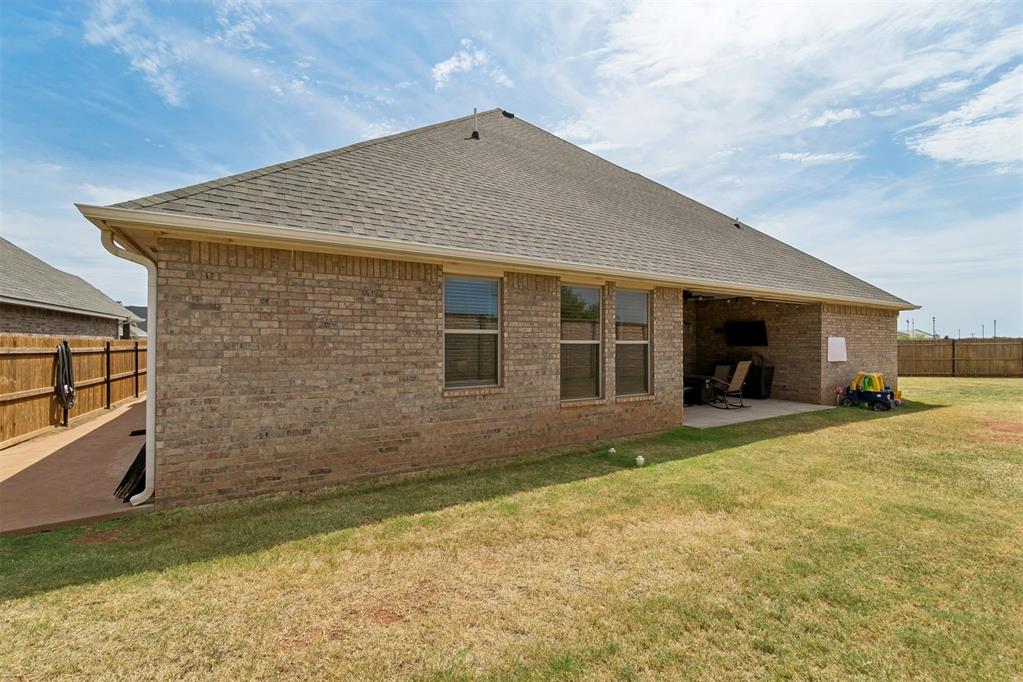 14101 Village Creek Way Property Photo 39