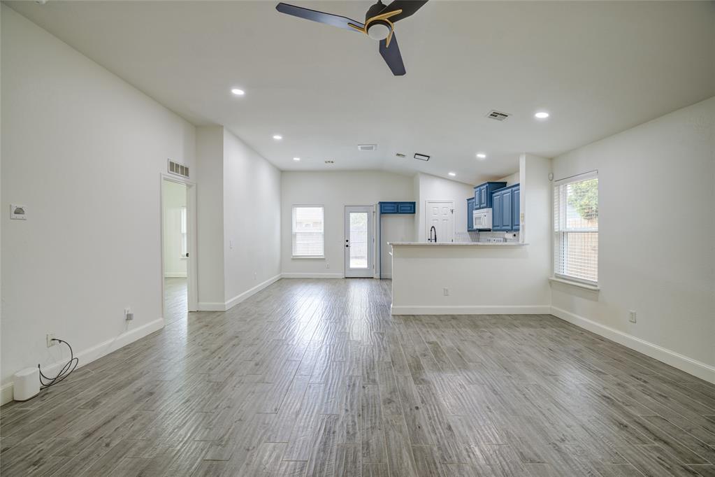 2812 Edgemere Drive Property Photo 8