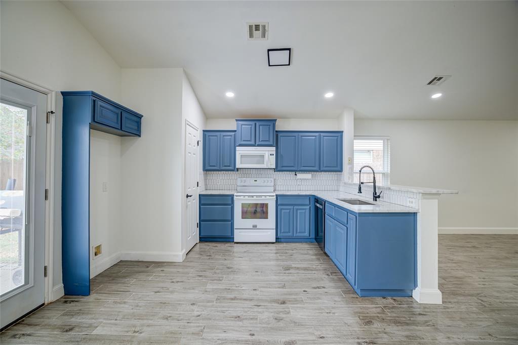 2812 Edgemere Drive Property Photo 11