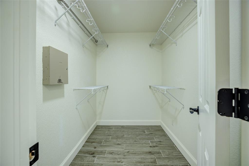 2812 Edgemere Drive Property Photo 22