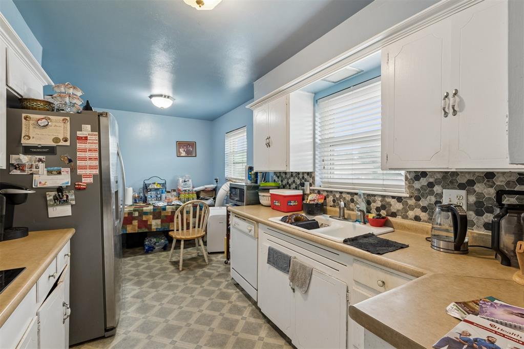 3112 Center Street Property Photo 10