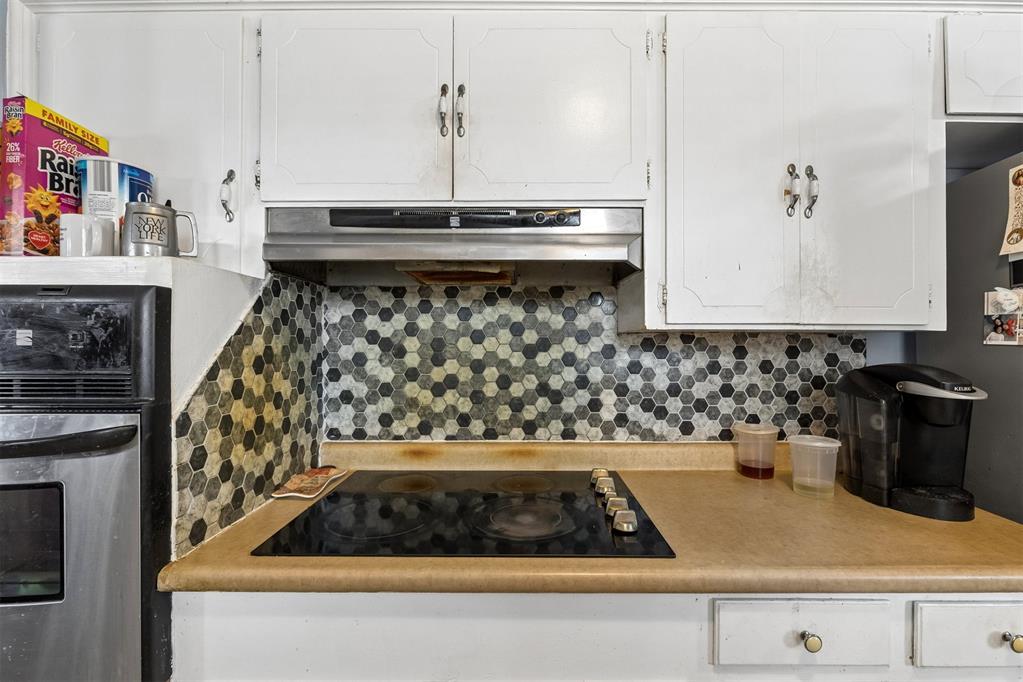 3112 Center Street Property Photo 13