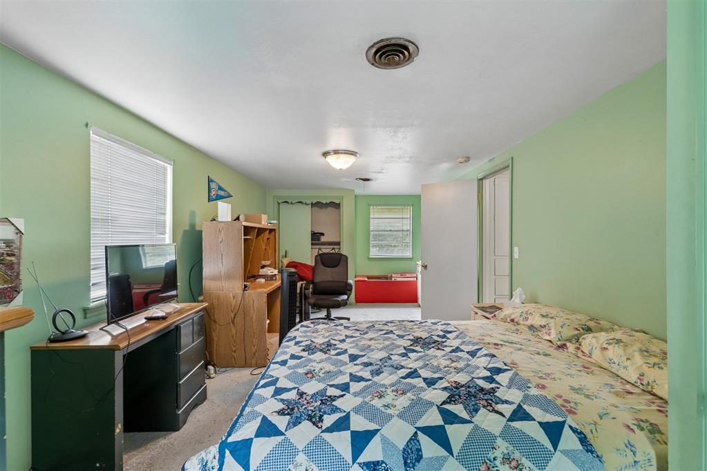 3112 Center Street Property Photo 17