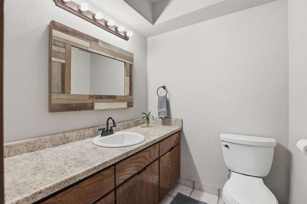 509 Fenwick Court Property Photo 12