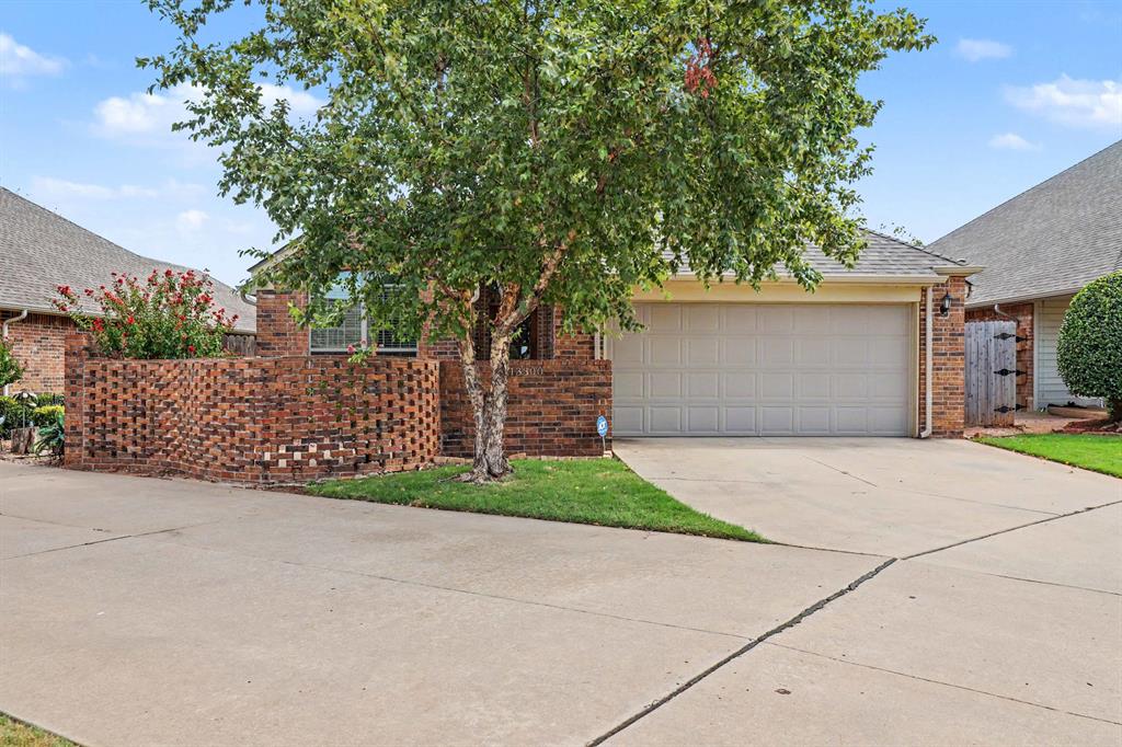 13300 Prairie View Lane Property Photo 2