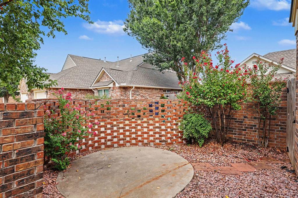 13300 Prairie View Lane Property Photo 3