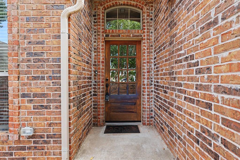 13300 Prairie View Lane Property Photo 4