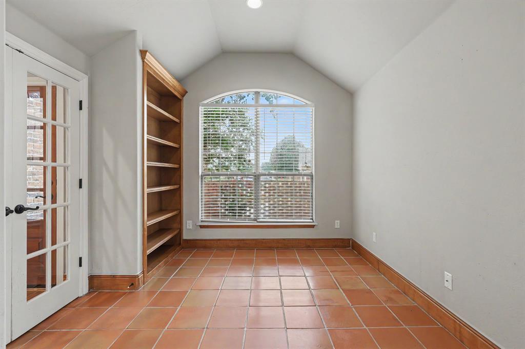 13300 Prairie View Lane Property Photo 7