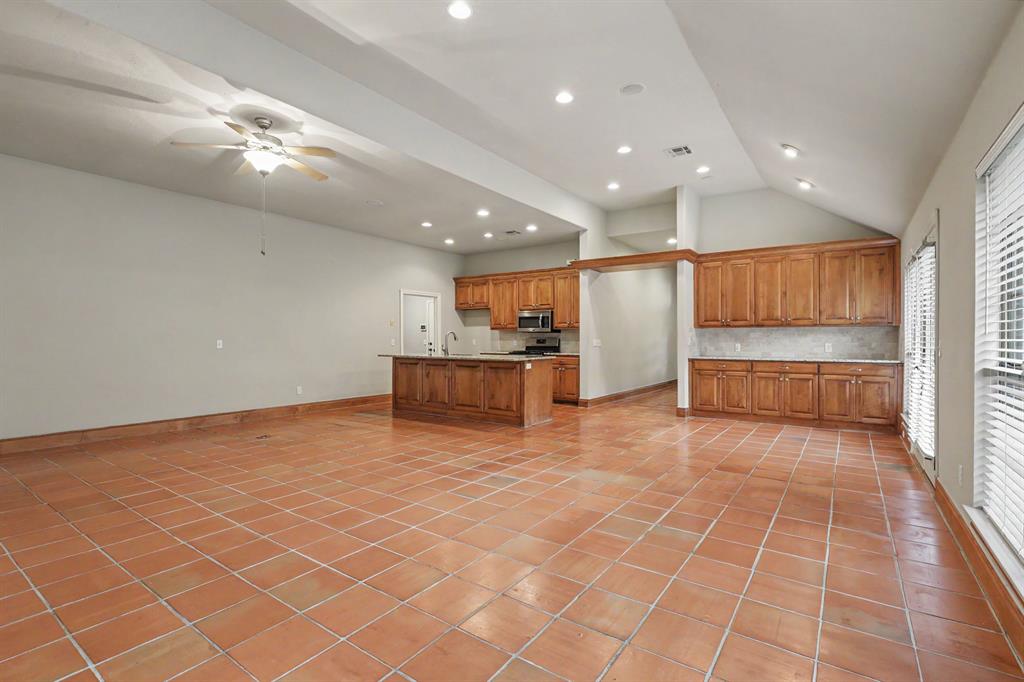 13300 Prairie View Lane Property Photo 11