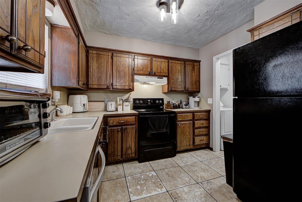 1038 W Griggs Way Property Photo 16