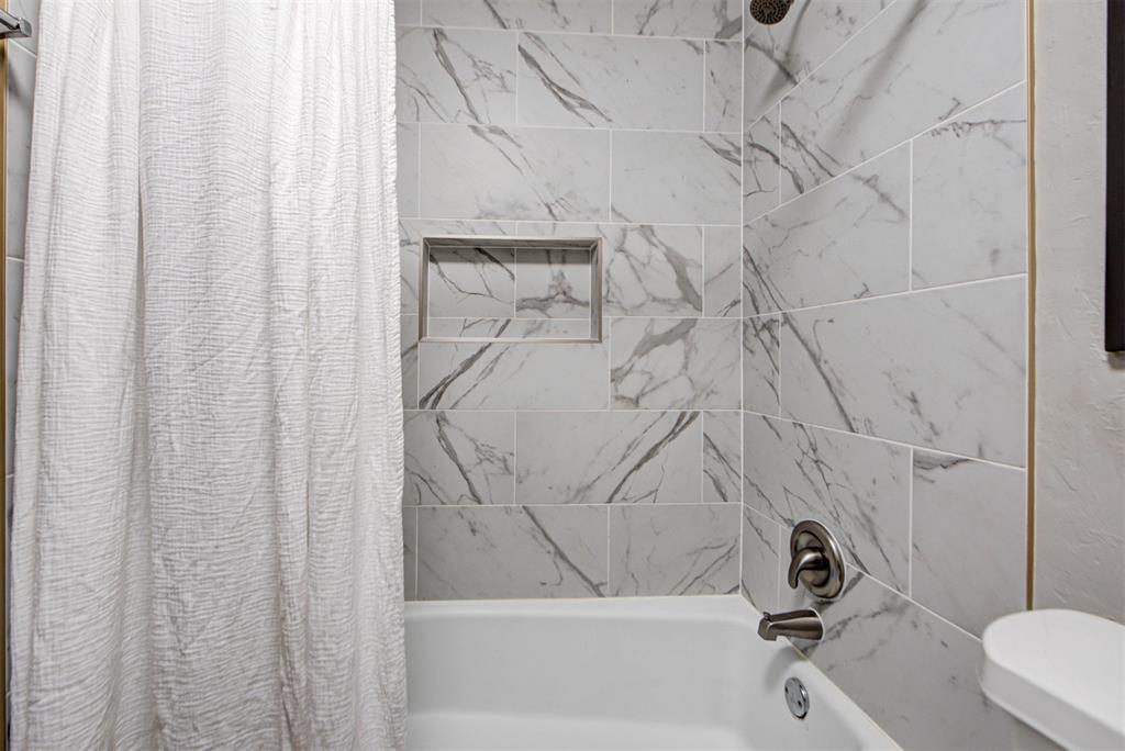 1038 W Griggs Way Property Photo 33