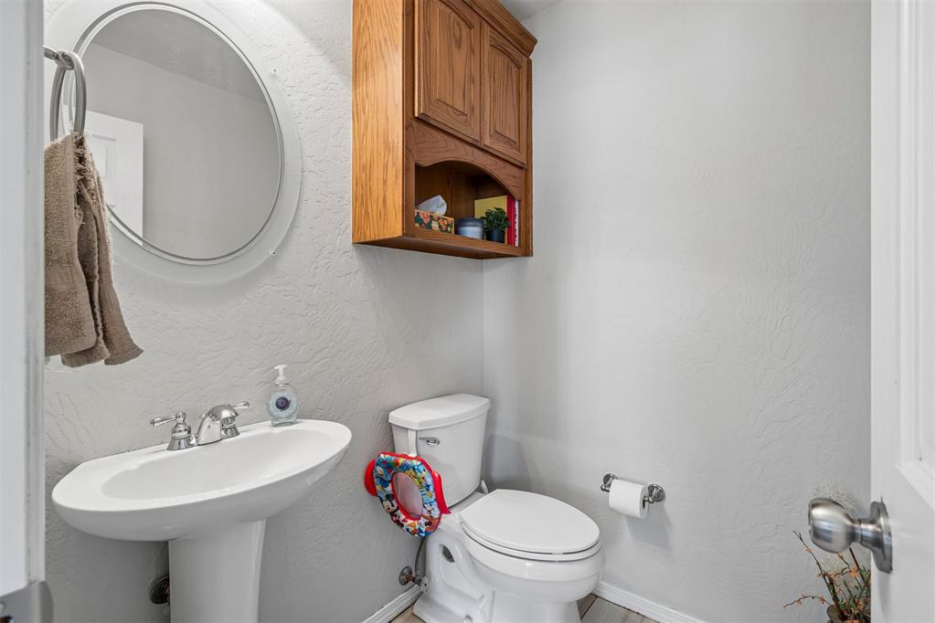 825 Liveoak Lane Property Photo 35