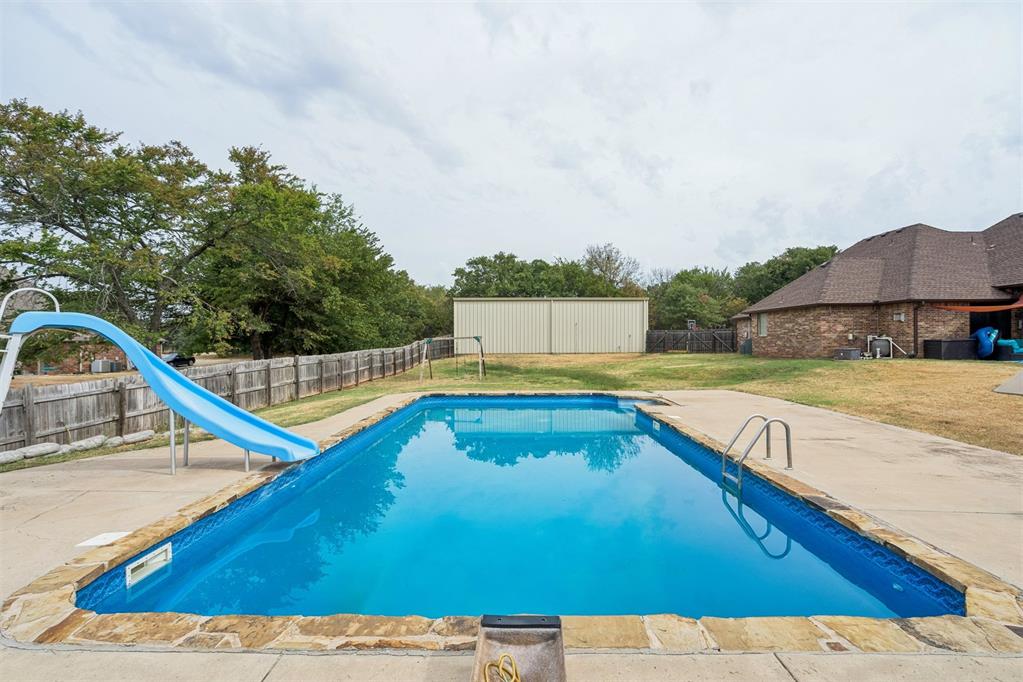 825 Liveoak Lane Property Photo 41