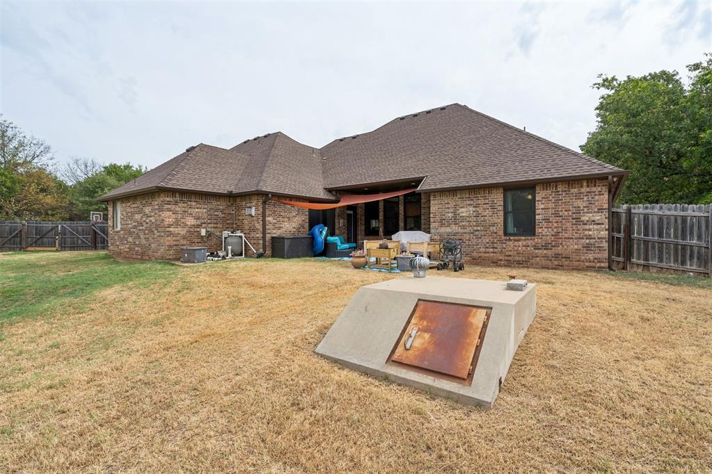 825 Liveoak Lane Property Photo 43