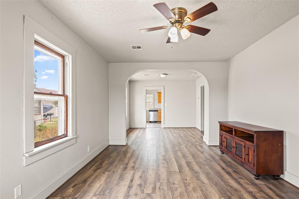 917 S Reno Avenue Property Photo 7