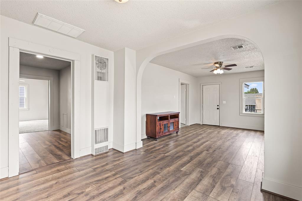 917 S Reno Avenue Property Photo 8