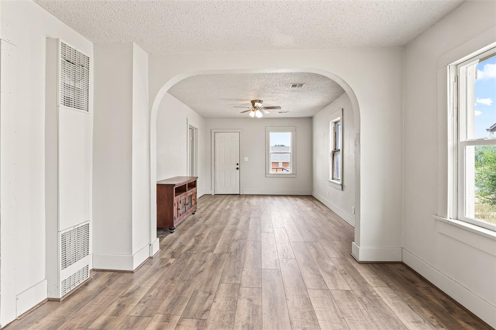 917 S Reno Avenue Property Photo 9