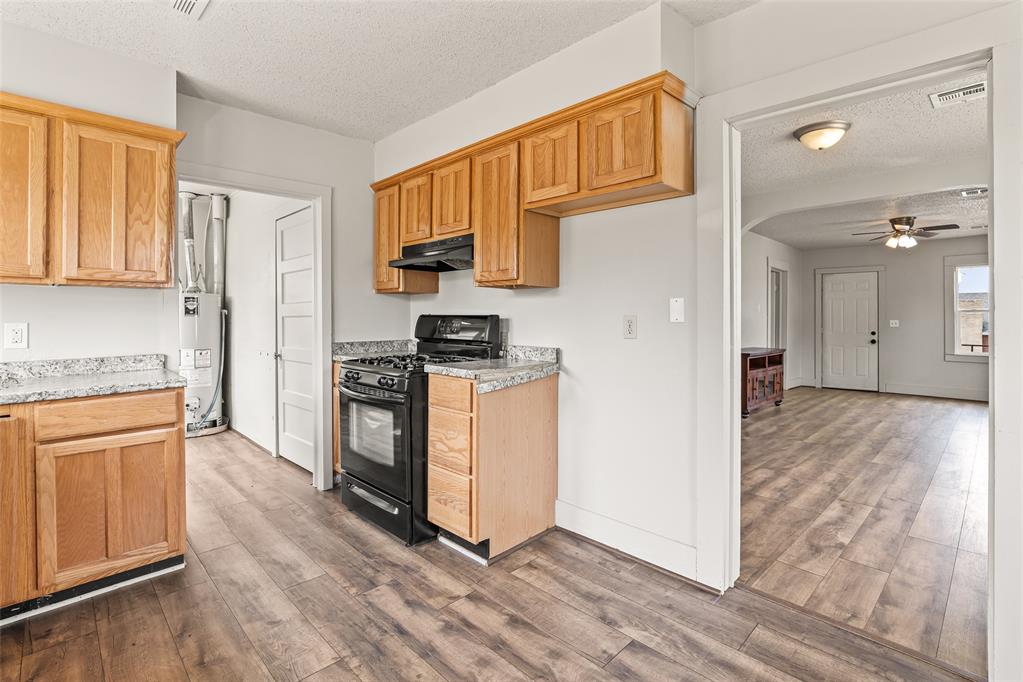 917 S Reno Avenue Property Photo 11