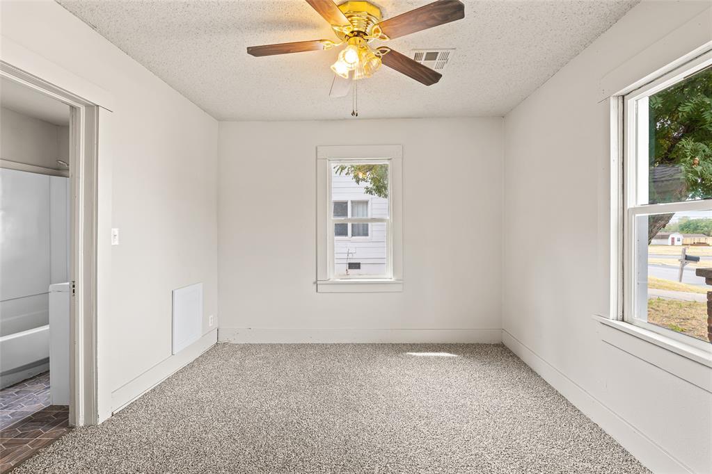 917 S Reno Avenue Property Photo 13