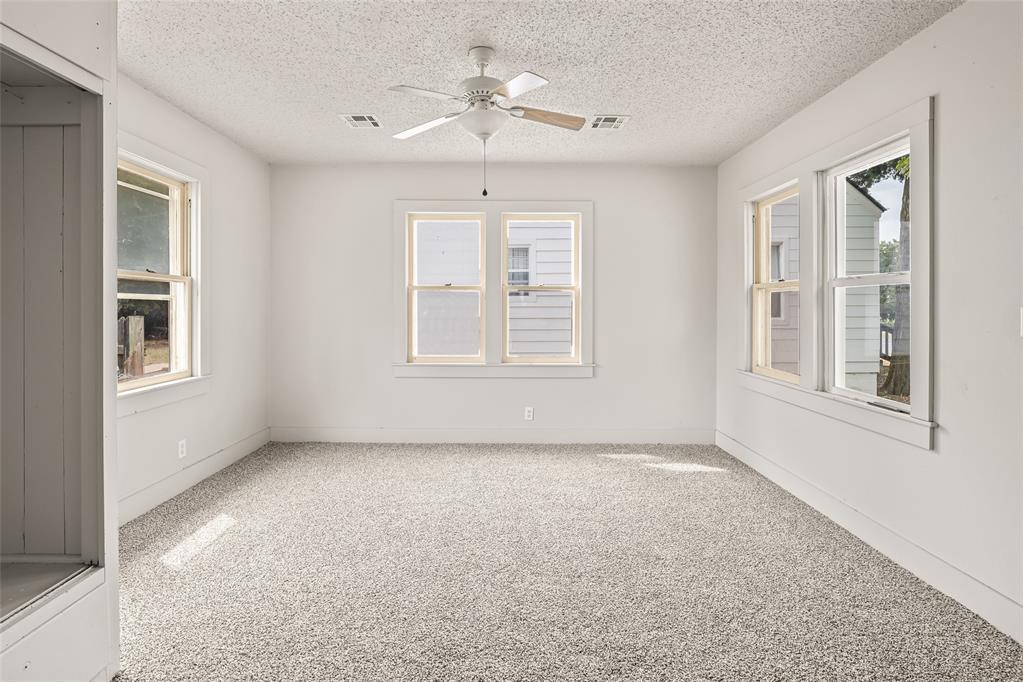 917 S Reno Avenue Property Photo 17