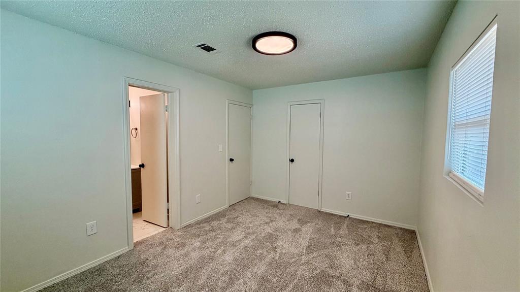 4709 S East Ave Street Property Photo 19