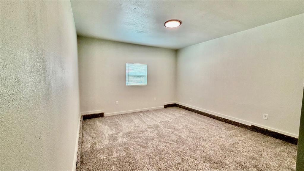 4709 S East Ave Street Property Photo 26