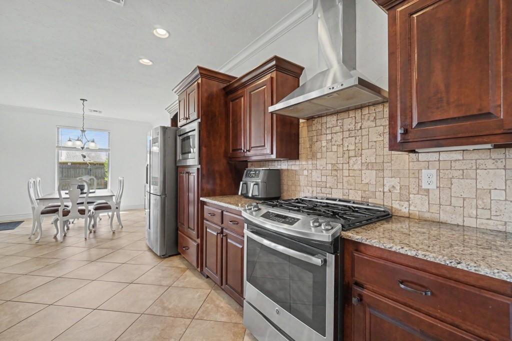 1212 Northridge Boulevard Property Photo 23