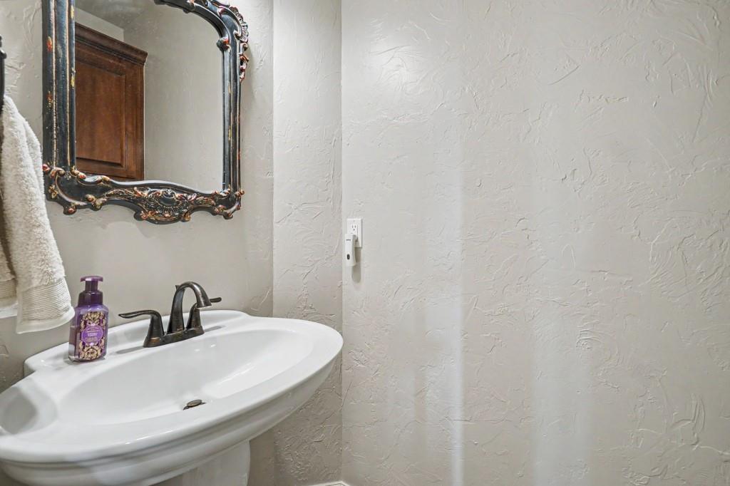 1212 Northridge Boulevard Property Photo 34