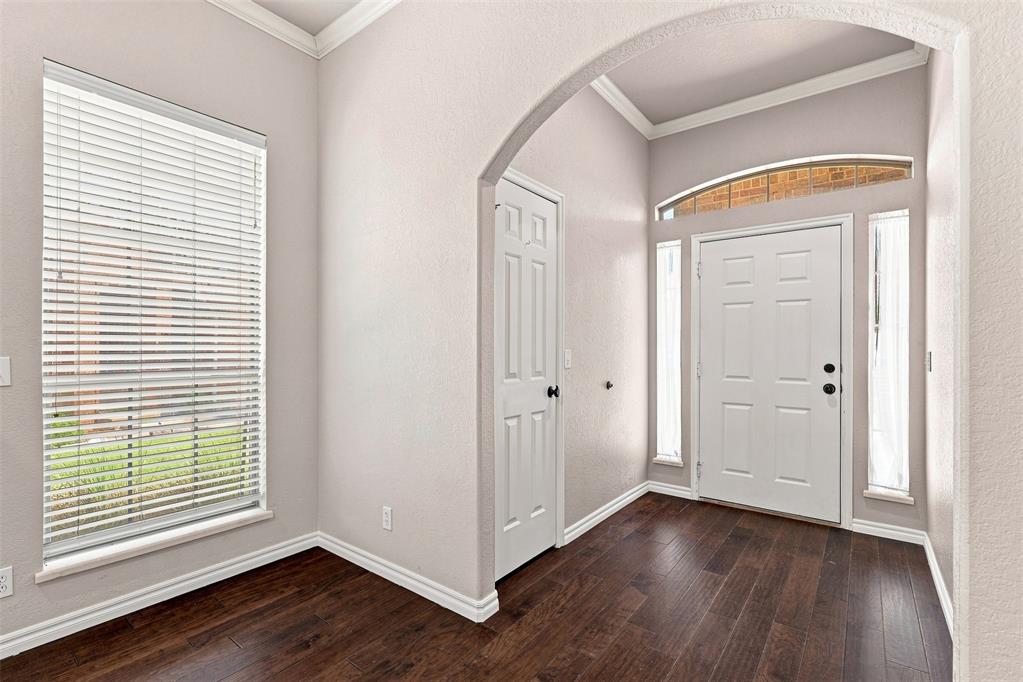 4033 Ne 138th Street Property Photo 5