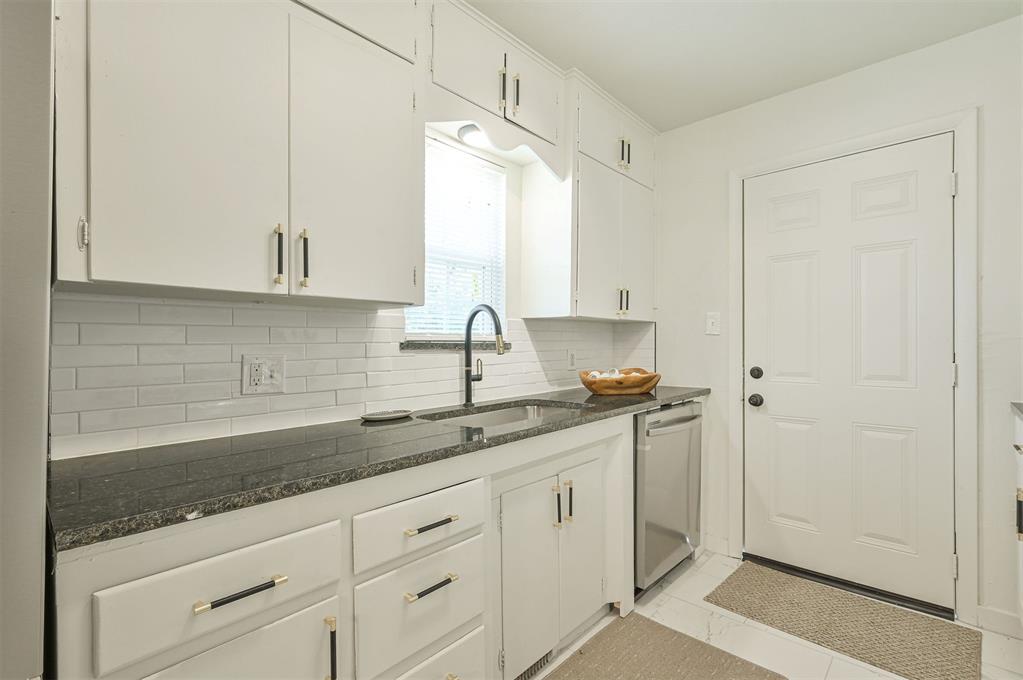 2600 Nw 35th Street Property Photo 12