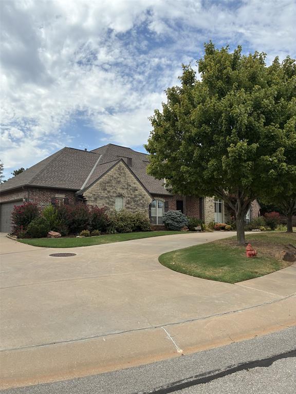 10209 Timber Valley Drive Property Photo 2