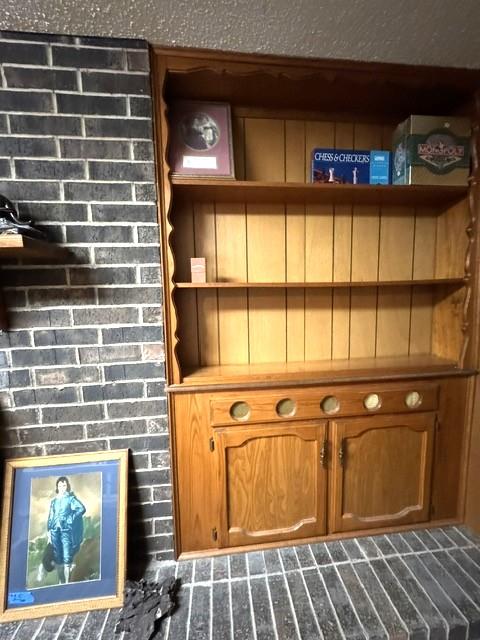 230 N Pecan Property Photo 5