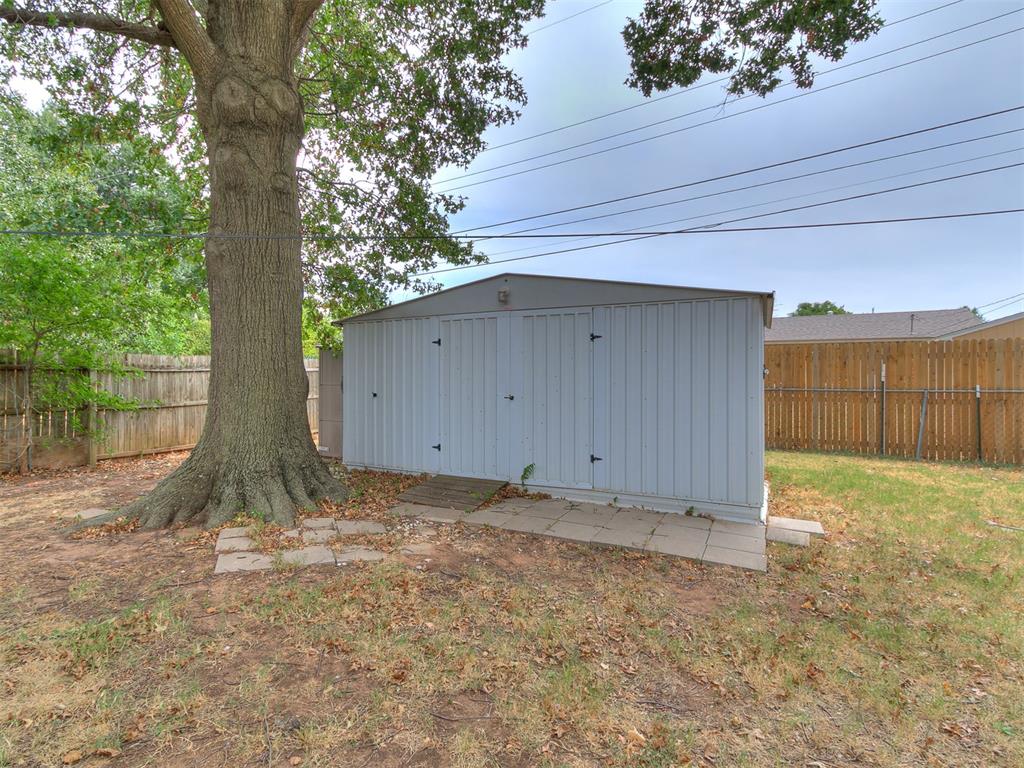210 E Cherry Avenue Property Photo 12