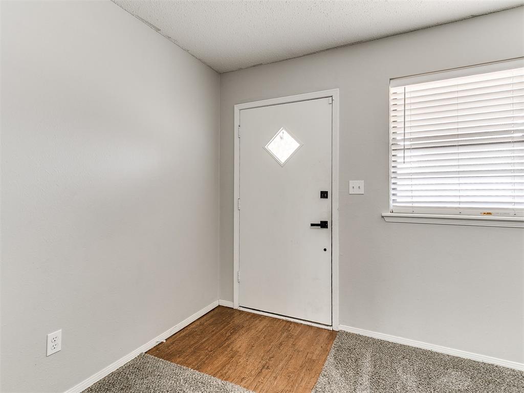 210 E Cherry Avenue Property Photo 19