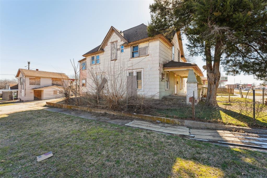 616 N Choctaw Avenue Property Photo 3