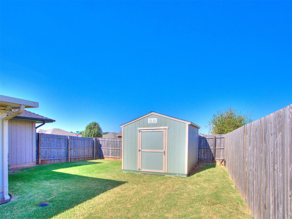 11809 Sw 9th Street Property Photo 6