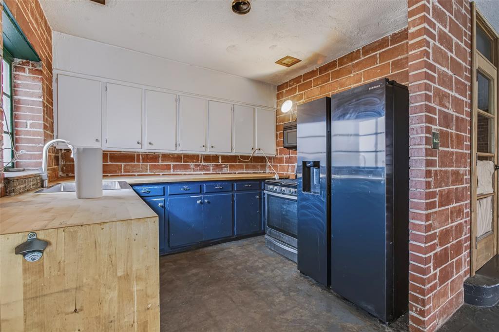 1111 N Hudson Avenue Property Photo 11