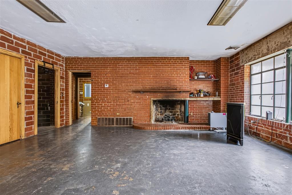 1111 N Hudson Avenue Property Photo 14