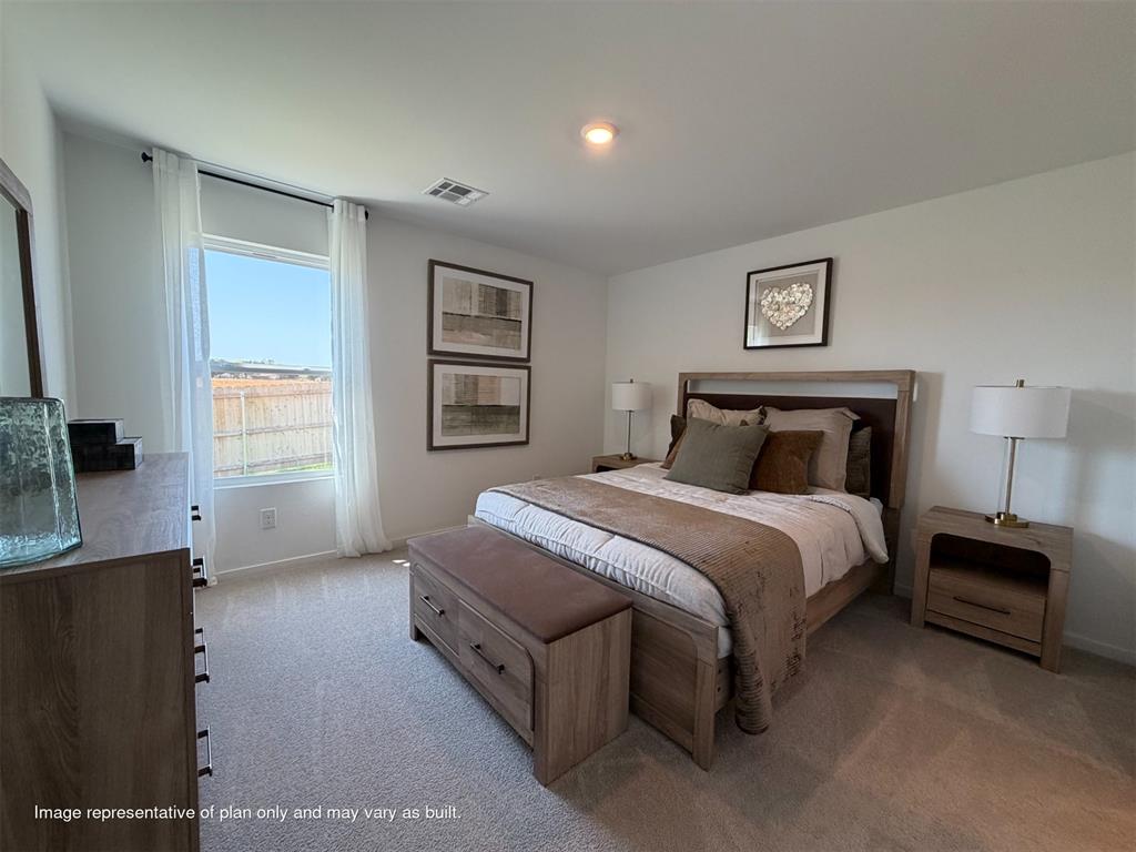920160 Wallace Avenue Property Photo 6