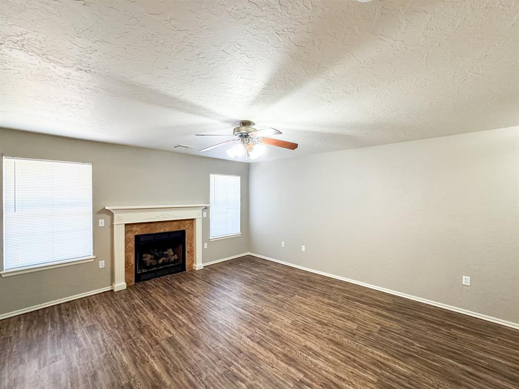 839 Rambling Oaks Drive Property Photo 7