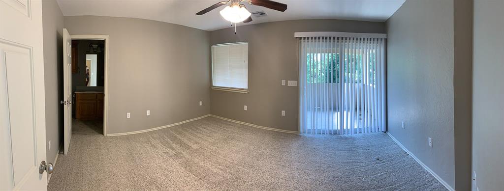 831 Rambling Oaks Drive Property Photo 8