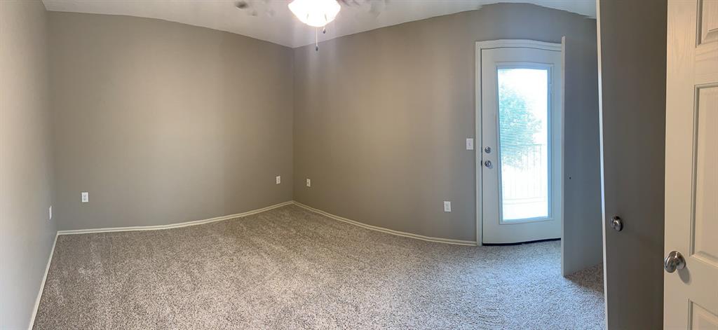 831 Rambling Oaks Drive Property Photo 17