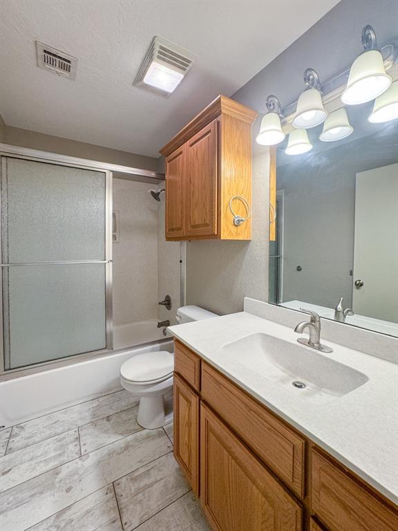 831 Rambling Oaks Drive Property Photo 25