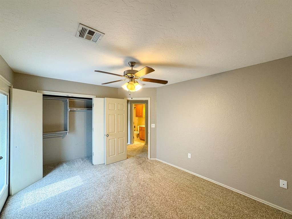 831 Rambling Oaks Drive Property Photo 26