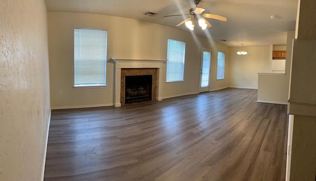 835 Rambling Oaks Drive Property Photo 4