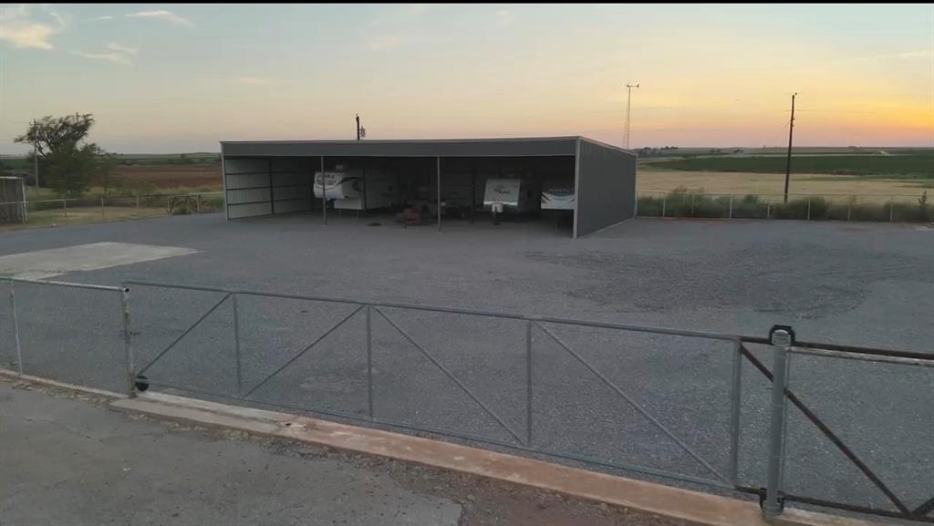 22194 N 58 Hw Highway Property Photo 3