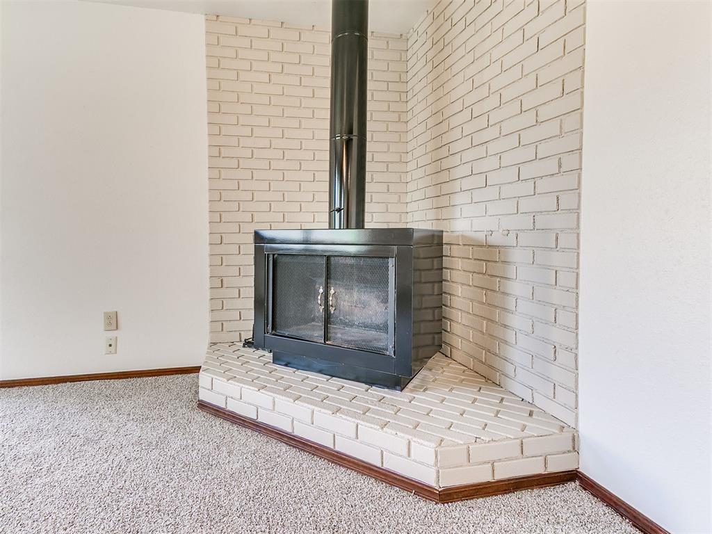 1012 Hargis Lane Property Photo 7