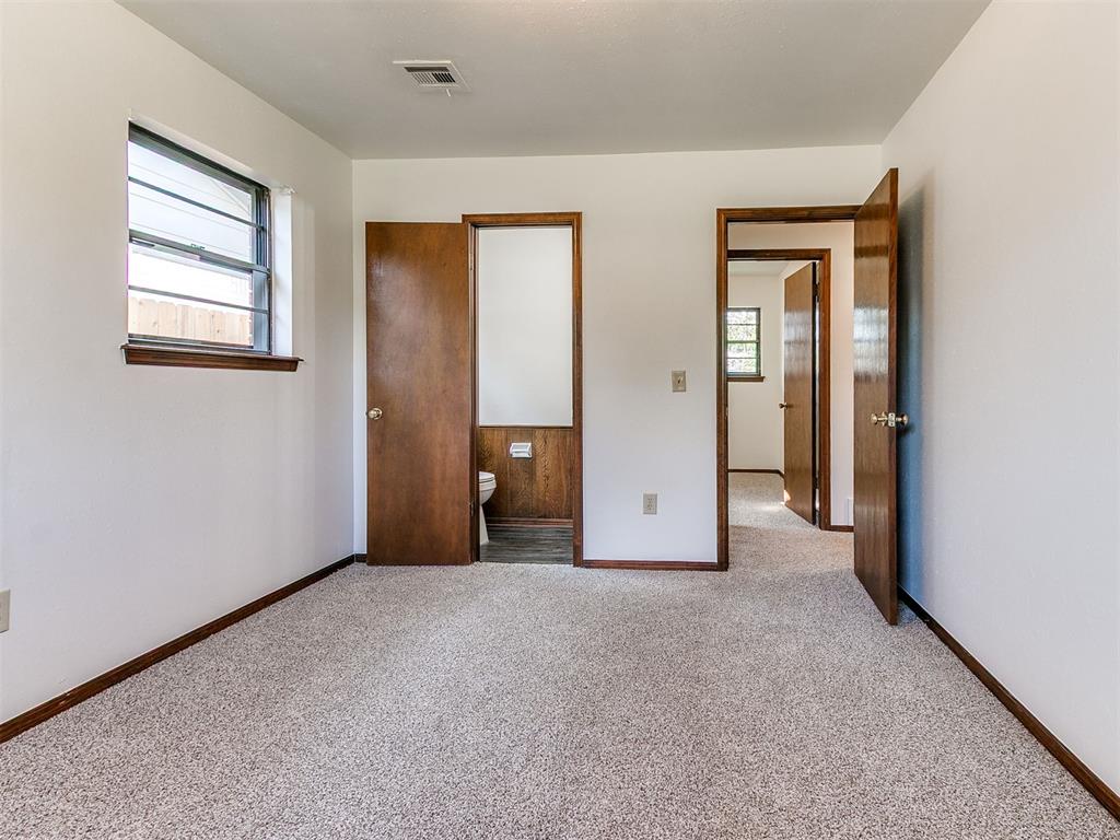1012 Hargis Lane Property Photo 34