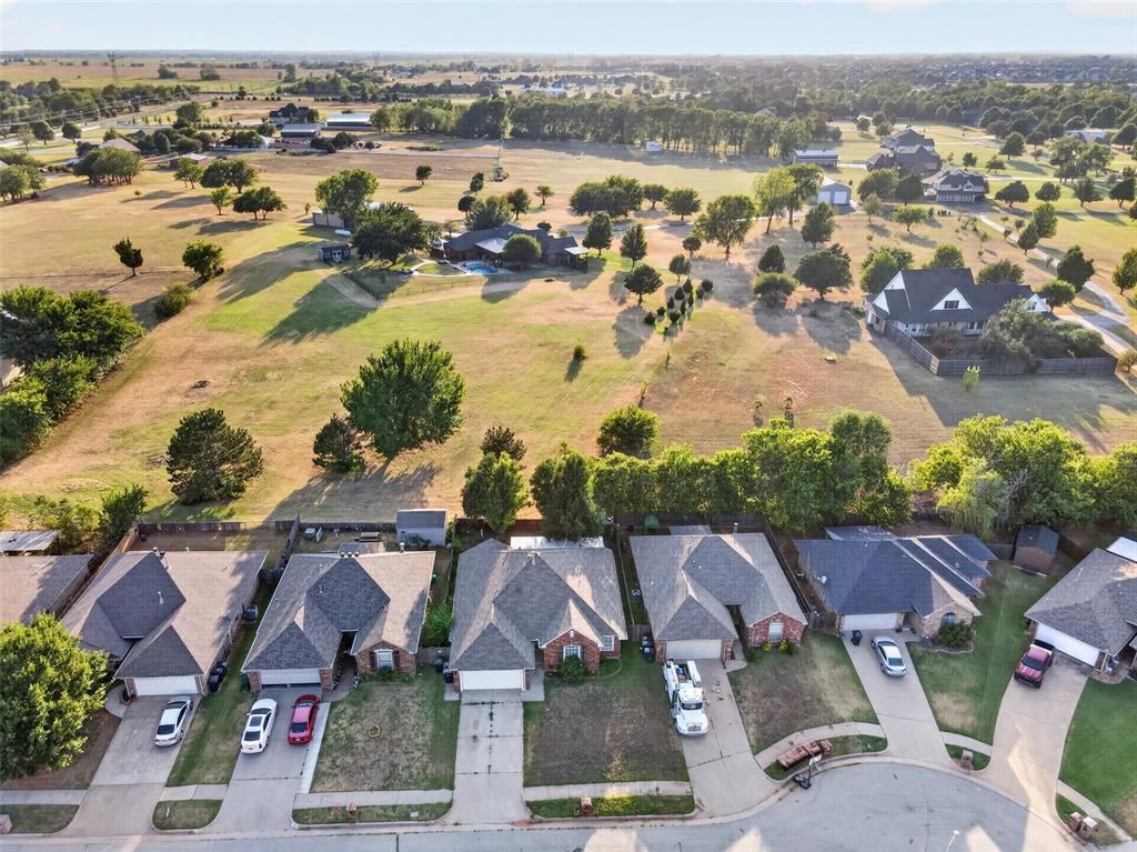 1309 Ethan Lane Property Photo 3